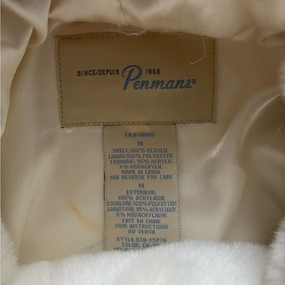 Elegant White Faux Fur Coat with Reindeer Design - Picture 7 of 12